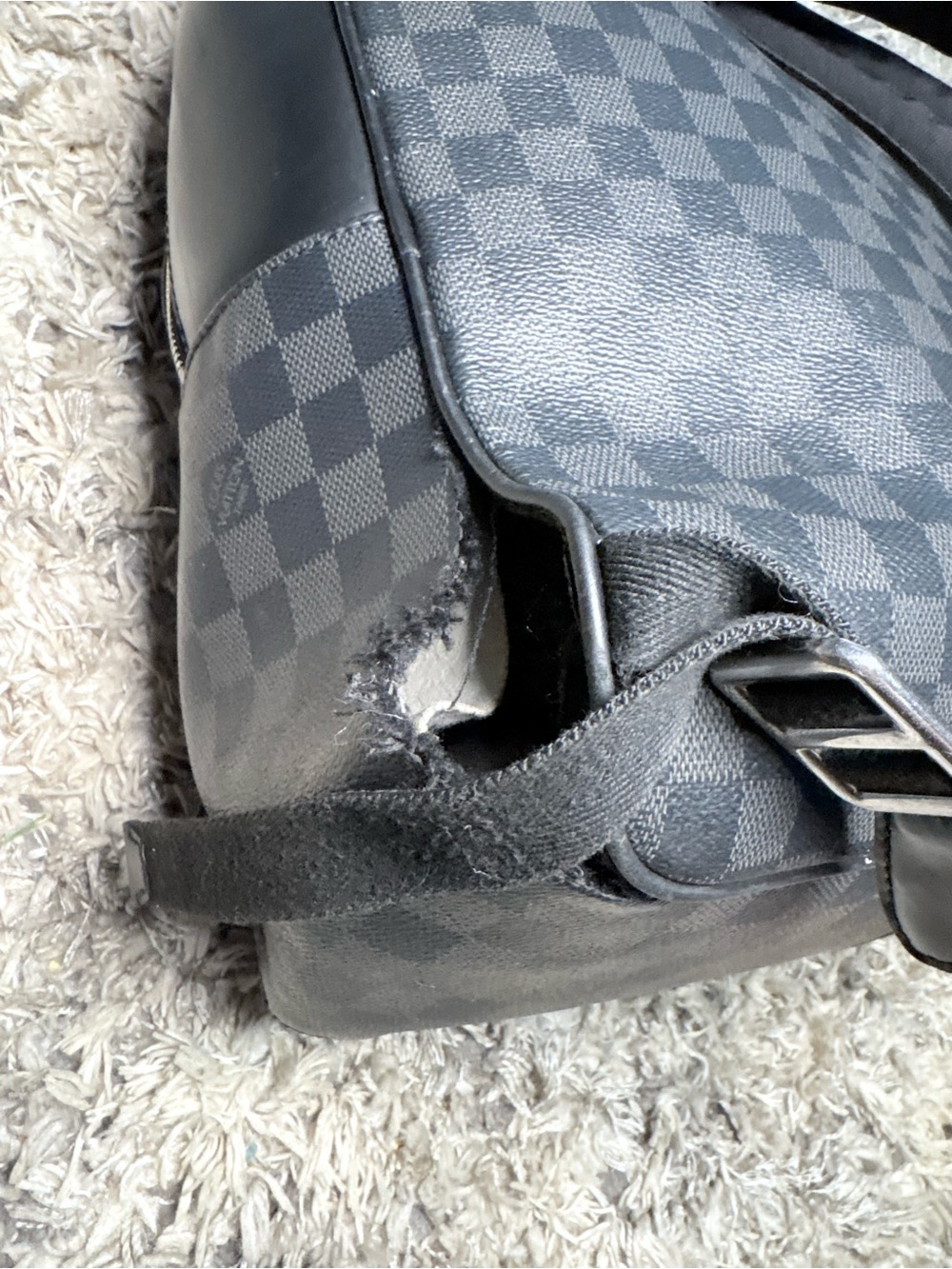 Louis Vuitton Authentic Backpack - Picture 5 of 16